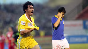 Niềm vui Công Vinh - nỗi buồn Văn Quyến