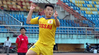 V.Ninh Bình muốn có quà cho Văn Quyến trong ngày giải nghệ