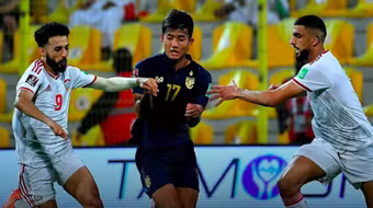 Tuyển Thái Lan vỡ mộng World Cup sau trận thua UAE