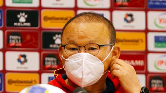 HLV Park Hang-seo nói gì khi bị "chê" bảo thủ?