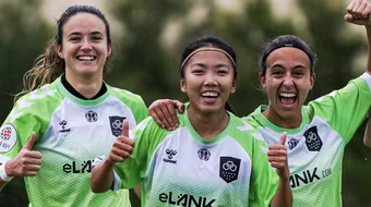 Huỳnh Như sẽ hội quân đội tuyển Việt Nam tại Nepal