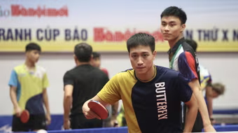 Khởi tranh giải bóng bàn tranh cúp Báo Hànộimới 2023