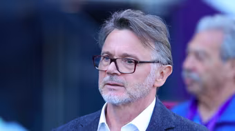 HLV Troussier 3 lần toàn thua Indonesia và lời hứa "tháng 3 sẽ khác"