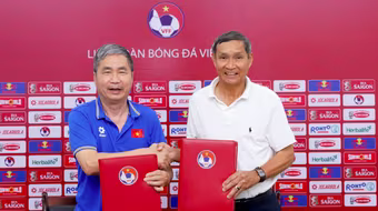 HLV Mai Đức Chung tái xuất ở tuổi 73, dẫn tuyển nữ Việt Nam đá SEA Games 33