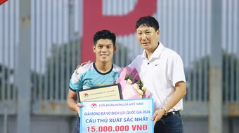 Tiền vệ HAGL lọt "mắt xanh" HLV Kim Sang-sik