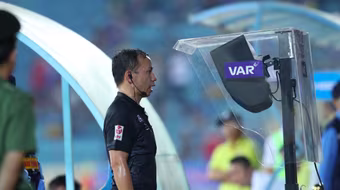 VAR tạo nên vòng đấu lịch sử V-League
