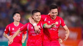 Quang Hải được thầy cũ khen "quá xuất sắc"