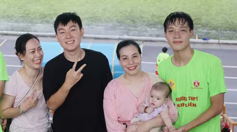 Cùng thăng hoa trên sân bóng và mang nụ cười trở về nhà