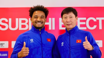 HLV Kim Sang-sik muốn thấy Xuân Son ghi bàn