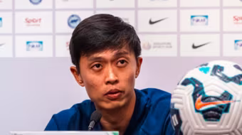 HLV bật khóc khi tuyển Singapore giành vé lịch sử tại Asian Cup