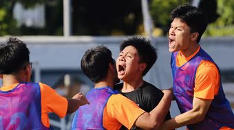 THPT Chu Văn An ngược dòng ấn tượng