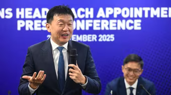 Chủ tịch bóng đá Singapore bỏ 41 tỉ đồng tiền túi thưởng đội tuyển quốc gia