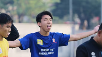 Bàn thắng 'phút 89' đưa THPT Vinschool TC vào vòng 32 đội