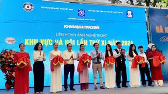 Trao giải Liên hoan ảnh nghệ thuật khu vực Hà Nội năm 2024