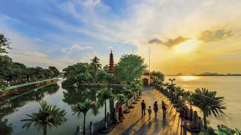 Trên 8,8 triệu lượt khách quốc tế đến Việt Nam trong 6 tháng đầu năm