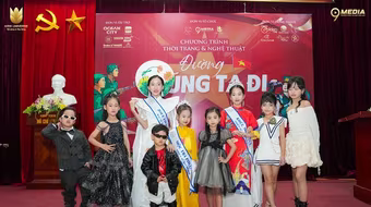 Chương trình nghệ thuật thời trang "Đường chúng ta đi"