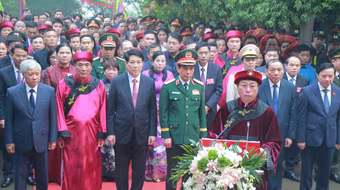 Chủ tịch nước Lương Cường dự Lễ dâng hương tưởng niệm các vua Hùng