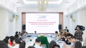 Các nhà nghiên cứu đóng góp xây dựng dự thảo văn kiện Đại hội Đảng lần thứ 14 về xây dựng và phát triển văn hóa