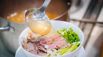 Phở Việt Nam đứng thứ 9 trong danh sách các món ngon nhất Đông Nam Á