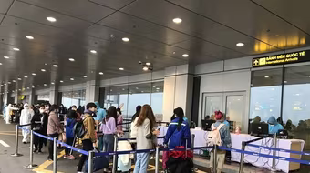 Phát hiện thêm ba người về từ Angola mắc Covid-19, điều trị tại Hà Nội và Bắc Ninh