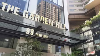 Con gái 10 tháng tuổi của nữ bệnh nhân ở chung cư Garden Hill và một người giúp việc mắc Covid-19