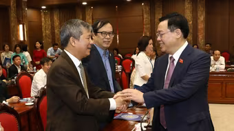 Bí thư Thành ủy Vương Đình Huệ: Đoàn ĐBQH TP Hà Nội là điểm sáng của Quốc hội khóa XIV