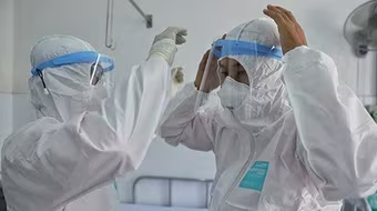 Nguồn lây Covid-19 tại BV Bệnh Nhiệt đới Trung ương có khả năng từ người bệnh đến khám?