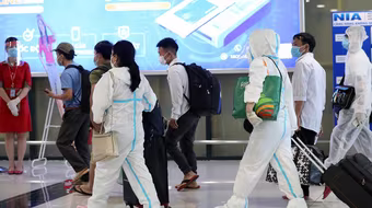 Hà Nội thêm 5 ca Covid-19: 3 người đi chuyến bay VN216 từ TP HCM ra, 1 ca liên quan Phú Thọ