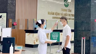 Ba ngày nghỉ lễ, Hà Nội ghi nhận trung bình trên dưới 2.100 ca Covid-19 mỗi ngày