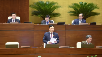 Phó Thủ tướng Phạm Bình Minh: Không có chuyện "khai tử" môn Lịch sử