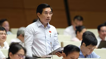 ĐBQH tranh luận sôi nổi về việc bảo vệ tổ ấm gia đình cần bàn tay phụ nữ