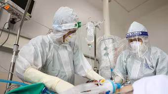 Một bệnh nhân Covid-19 ở Hà Nội tử vong