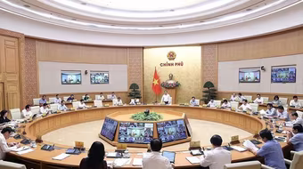 Từ nay đến 20-5, các thành viên Chính phủ làm việc trực tiếp với địa phương để tháo gỡ khó khăn