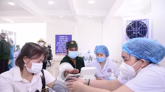 Hà Nội: Huyện Mê Linh huy động 400 y bác sĩ từ 15 bệnh viện, khám sức khỏe miễn phí cho toàn dân