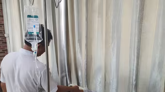 Tám người nhập viện cấp cứu sau khi ăn cá chình ở nhà hàng