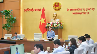 UBTVQH sẽ giám sát lĩnh vực trật tự, an toàn giao thông tại Hà Nội và 11 địa phương