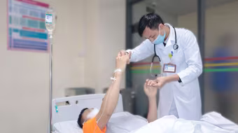 Đang chơi thể thao ngoài trời lạnh, nam thanh niên 34 tuổi ở Hà Nội bất ngờ đột quỵ 