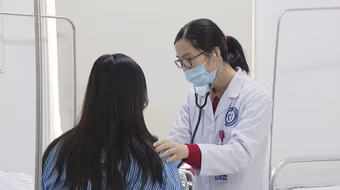 Thường xuyên sử dụng đồ ăn nhanh, nữ sinh 16 tuổi ở Hà Nội mắc đái tháo đường