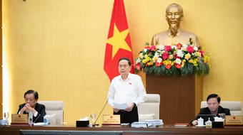 Tuần tới, Ủy ban Thường vụ Quốc hội quyết định việc sắp xếp cấp xã, sửa đổi Hiến pháp