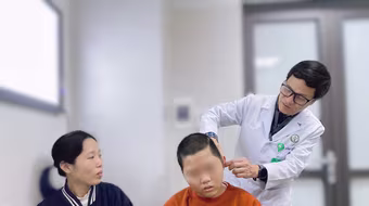 Thiếu nữ 14 tuổi mắc u não hiếm gặp, là 1 trong 3 ca hy hữu ở Bệnh viện Việt Đức 10 năm qua