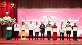 Hà Nội trao 101 giải tại Cuộc thi chính luận về bảo vệ nền tảng tư tưởng của Đảng lần thứ năm