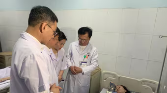 Bộ Y tế đề nghị xử lý nghiêm các đối tượng hành hung nhân viên y tế