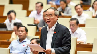 Đại biểu Quốc hội đề xuất tiếp tục tăng tuổi nghỉ hưu lên 65 tuổi