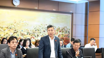 Giám đốc Sở Xây dựng Hà Nội nói về miễn giấy phép xây dựng, cải tạo chung cư cũ, chống ngập úng