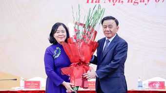 Bà Bùi Thị Minh Hoài làm Chủ tịch Ủy ban Trung ương Mặt trận Tổ Quốc Việt Nam