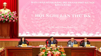 Thành ủy Hà Nội thảo luận Tờ trình về phân cấp quản lý cán bộ, quy định cho thôi giữ chức vụ, từ chức