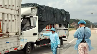 Bộ Công Thương thông tin về việc Trung Quốc tạm dừng nhập khẩu thanh long Việt Nam