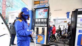 Giá xăng sẽ tiếp tục tăng, vượt 30.000 đồng mỗi lít?