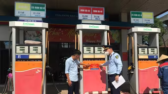 Giám sát, kiểm tra, xử lý vi phạm trong kinh doanh xăng dầu trên toàn quốc