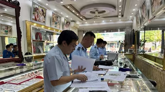 Phát hiện 12 cơ sở kinh doanh vàng vi phạm